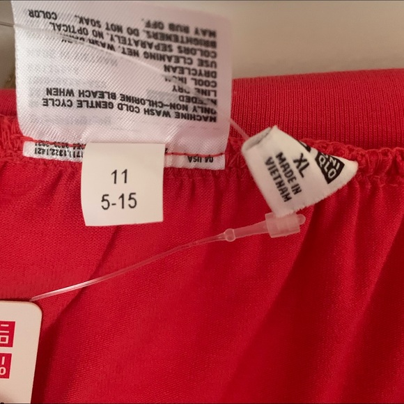 Uniqlo Red Skirt - Picture 4 of 5